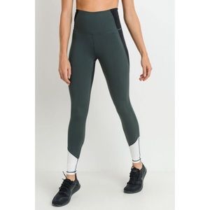 NWT Leggings